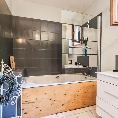 Lovely In With Heated Swimming Pool * Carlux